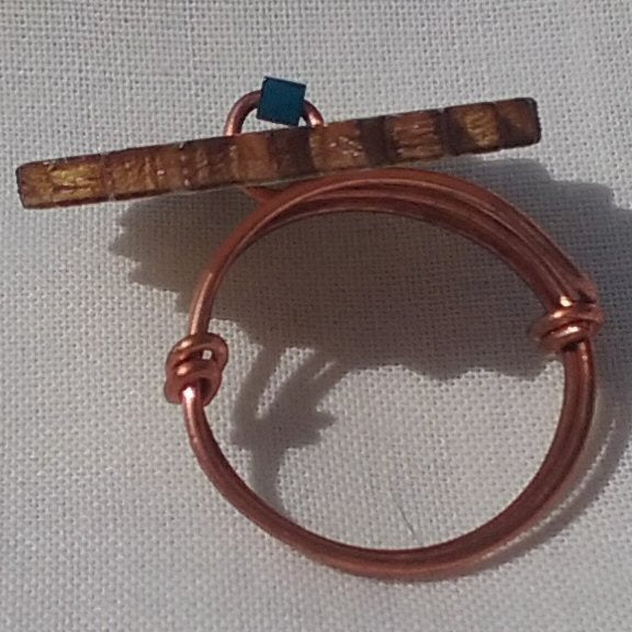 VWB. Simple copper ring, blue hematite cube bead - detail