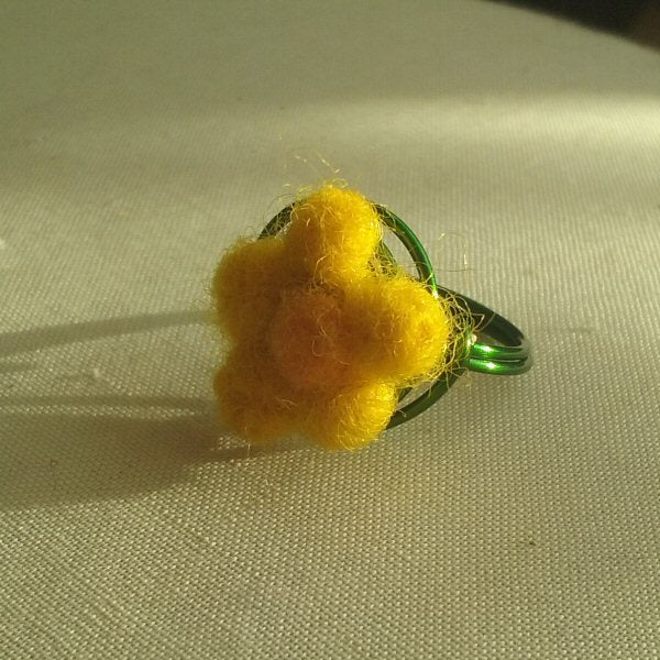 Copper ring with needle felt flower - detail