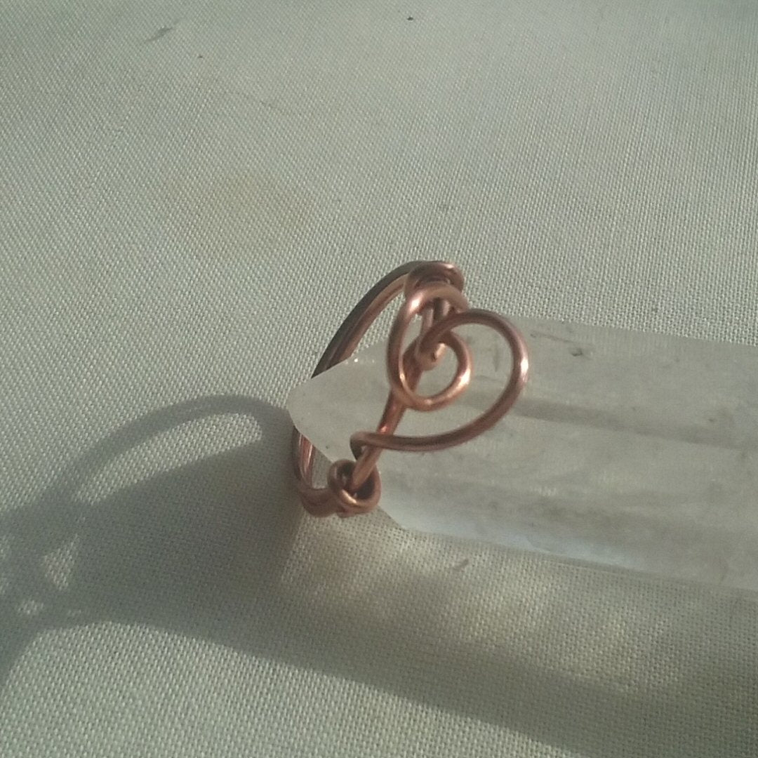 Copper soft open spiral ring - detail