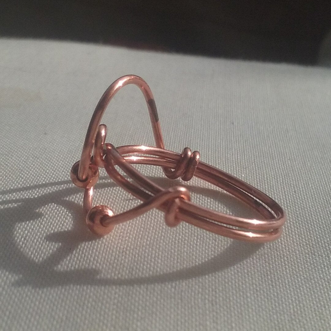 Copper soft open spiral ring - detail
