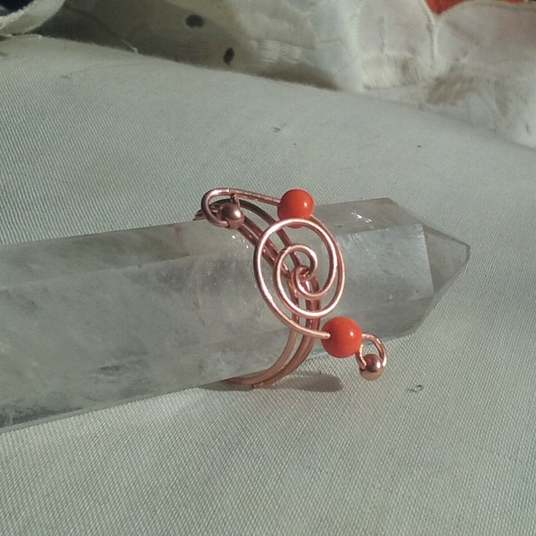Copper Spiral ring orange beads - detail
