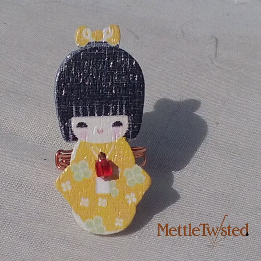 Copper Ring. Japanese Lady. Yellow dress + bow, red cube