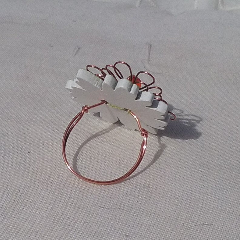 Copper Ring. Light green flower - detail