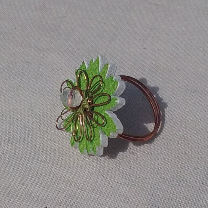 Copper Ring. Light green flower - detail