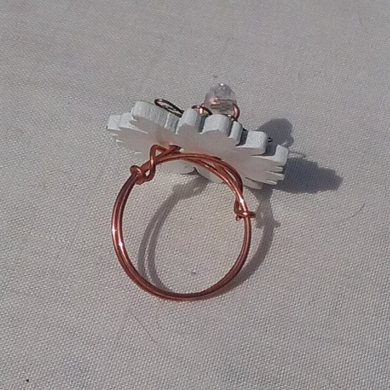 Copper Ring. Light green flower - detail