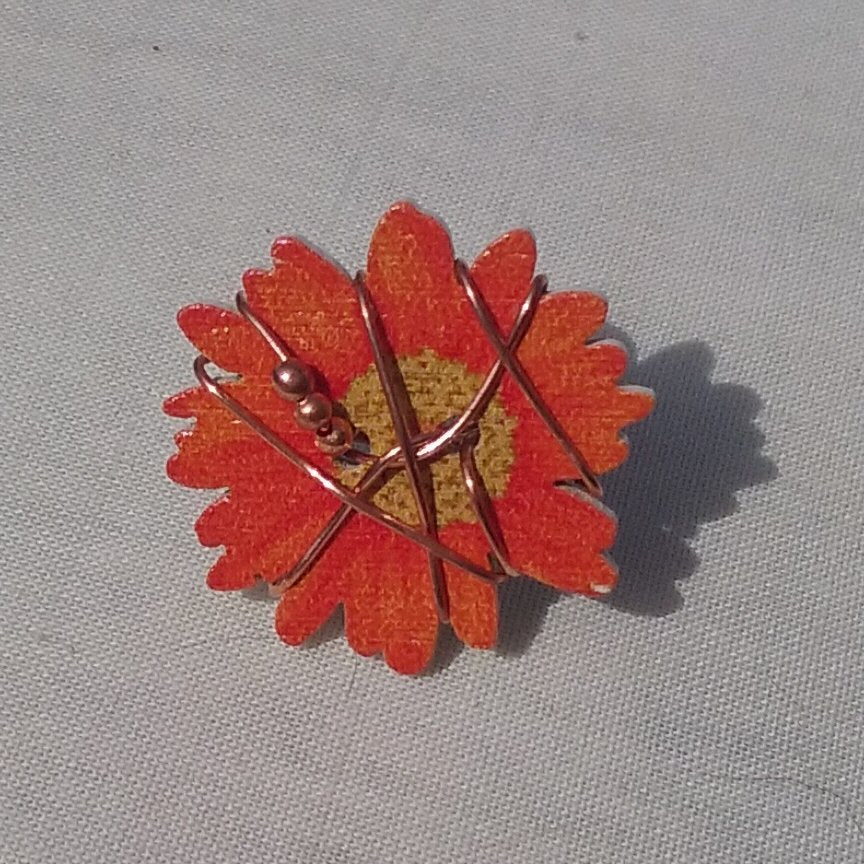 Copper Ring. Orange flower button ring - detail