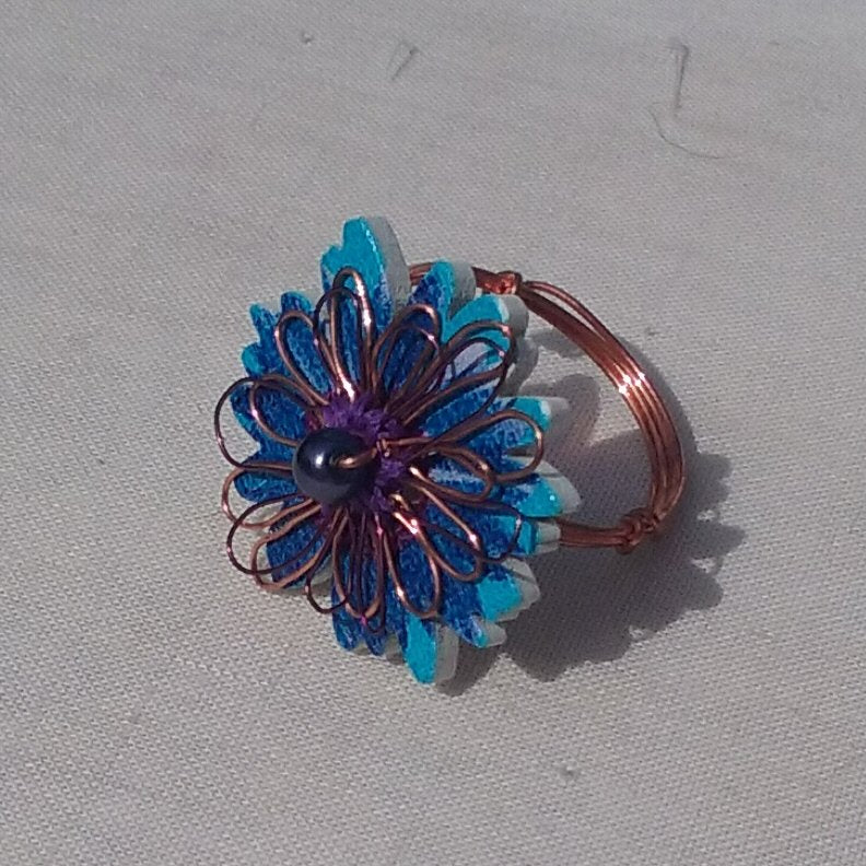 Copper Ring. Two blues flower - detail