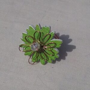 copper ring. light green flower crystal bead button ring 138 1